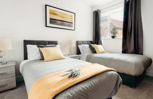 Hinckley Apartment | Arlan Apartments Comfort and Ease, Hinckley