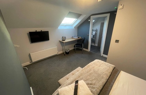 Basingstoke Hotel | Arlan House, Superb Basingstoke Hotel - Room 15