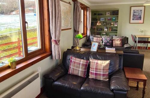Gruline House | Arle Lodge