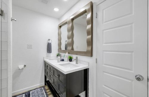 West Arlington House | Arlington Entertainment District Home Green & White Door