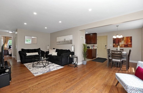 Arlington Heights House | Arlington Heights FHS Rental