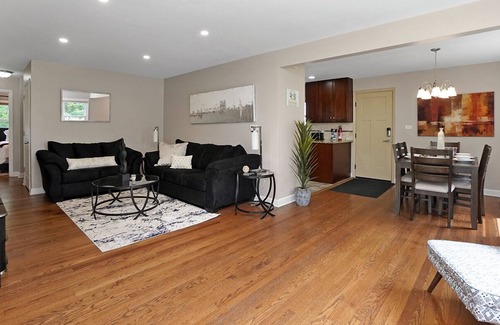 Arlington Heights House | Arlington Heights FHS Rental