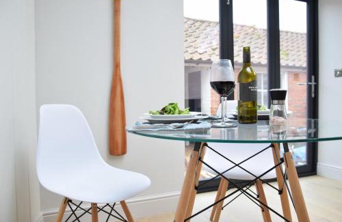 Orford House | Arlo Cottage, Orford