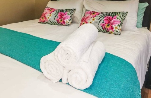 Durbanville House | Arlogenix bed and breakfast