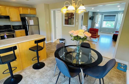 Halifax House | Armdale Urban Lodge, Dine & Stay