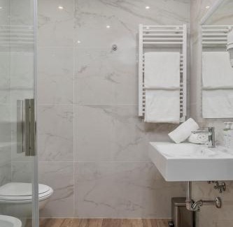 Passo Corese Apartment | ARMONIA Guest House