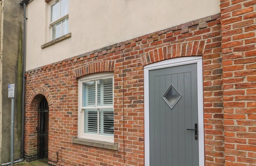 Beverley Cottage | Armstrong Cottage
