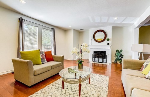 Rowlett House | Armstrong Garden