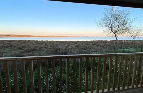 Villeneuve-les-Maguelone House | Arnel Campsite * - Mobile home Loggia Bay - View pond - 2ch - 4 people