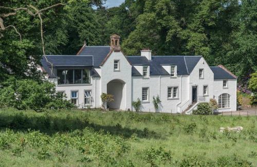 Kippen House | Arngomery Cottage