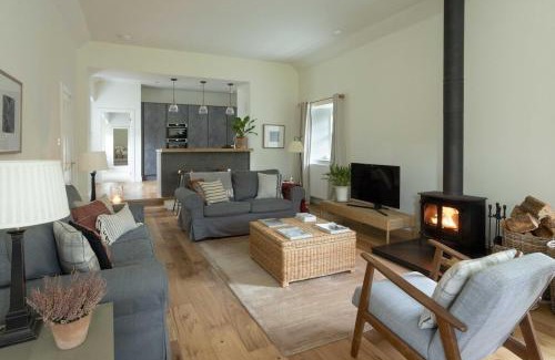 Kippen House | Arngomery Cottage