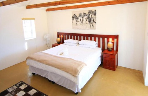 Leipoldtville House | Arnion - Nature Retreat