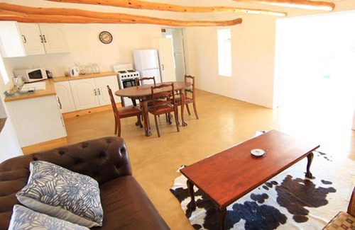 Leipoldtville House | Arnion - Nature Retreat