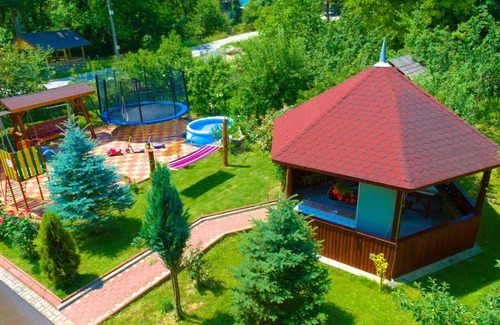 Valcea County House | Arnota