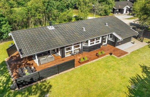 Aalbaek House | "Arny" - 1.5km from the sea by Interhome