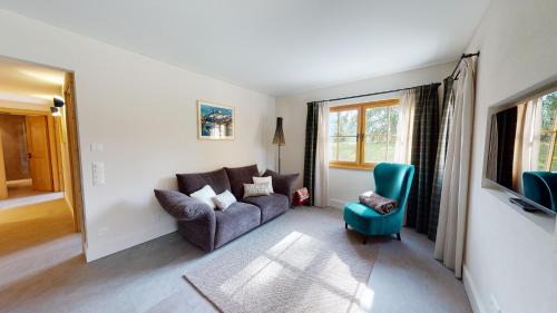 Samedan Apartment | Aroevens