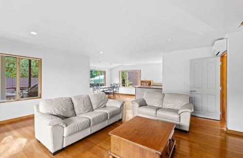 Tata Beach House | Aroha at Tata - Golden Bay Holiday Home