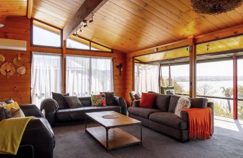 Kawaha Point House | Aroha Te Taumata