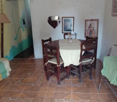 Mercedes House | Aromito