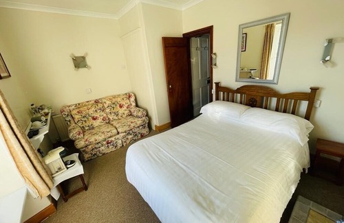 Aberaeron Bed & Breakfast | Arosfa Harbourside Guest House