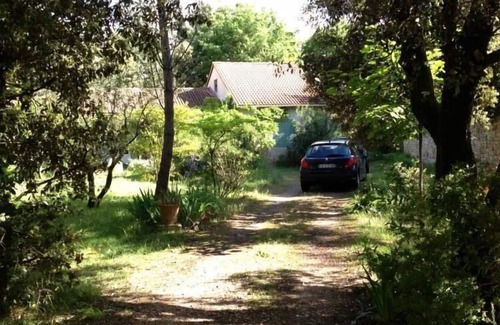 Arpaillargues-et-Aureillac House | Arpaillargues Et Aureillac: near Uzes holiday house with pool 7m: 3 beds/135 m2 in the center of a large garden