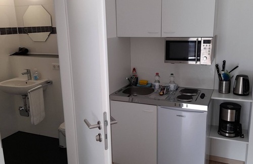 Sulzbach am Main Apartment | ARRIVE & FEEL GOOD! Bright and modern apartment with box spring bed