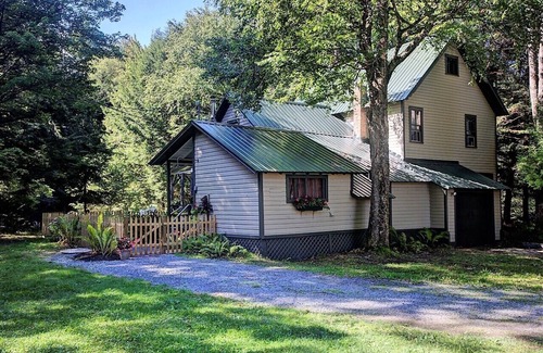 Inlet House | Arrowhead Camp. Welcome to a new Camp rental located in Inlet NY