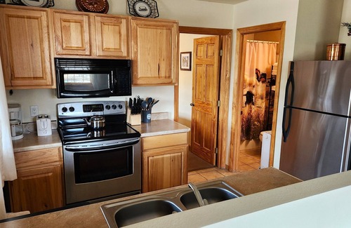 Zion National Park East Entrance Bed & Breakfast | Arrowhead Country Cabins