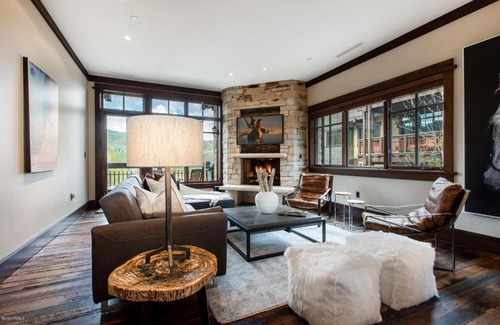 Empire Pass House | Arrowleaf Lodge - 2 Bed Condo #109
