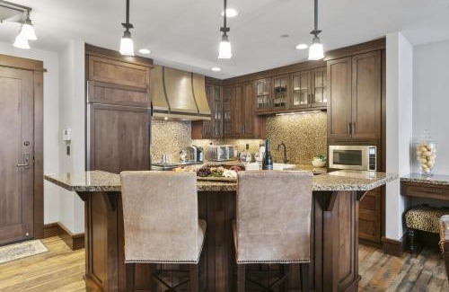 Empire Pass Apartment | Arrowleaf Lodge- Two Bedroom #401 condo