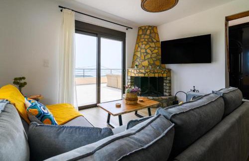 Monolithos House | Arsithea Villa