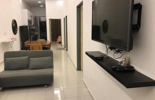 Bukit Kayu Hitam House | Arsyad Homestay Changlun