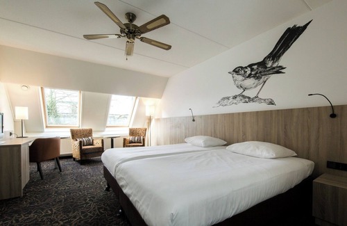 Bruggenmors Hotel | Art And Nature Meet Here — Steps From TwentseWelle And Peaceful Parks