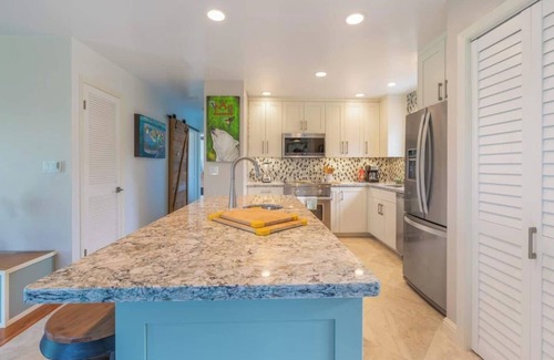 Princeville Condo | Art and Ocean | Serenity on Kauai's Shore