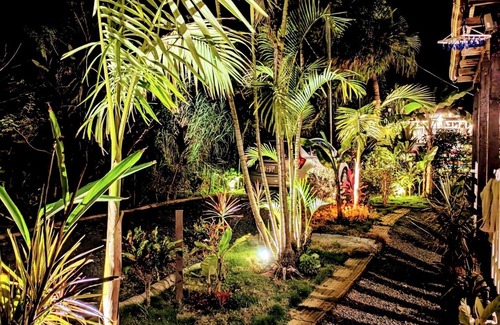 Tatsugo House | Art Bungalow Amami A bungalow filled with artist/Oshimagun Kagoshima