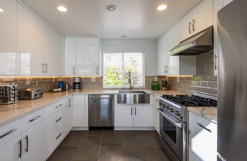Warm Sands House | Art Club - South Palm Springs