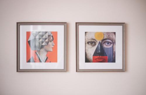 Liberty Avenue Apartment | Art & Comfort Home