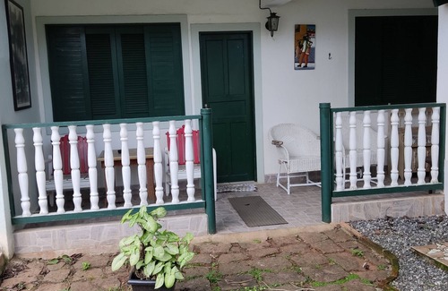Praia da Enseada Apartment | Art Corner