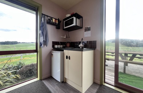 Waiau Cottage | Art Cottage