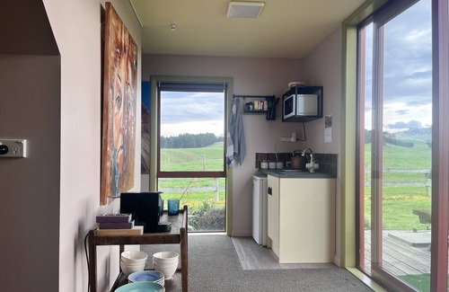 Waiau Cottage | Art Cottage