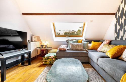 Meudon Apartment | Art & Curiosity Cabinet Style Appartement with Paris view, Villa des Ammonites
