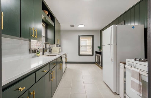 Tulsa House | Art Deco 2 Bedroom Home
