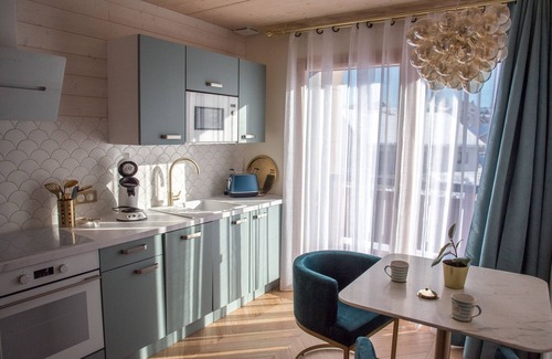 Les Fourgs Apartment | ART DECO .