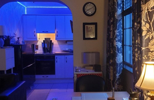 Ballyfermot House | Art Deco House Dublin Close to City Centre