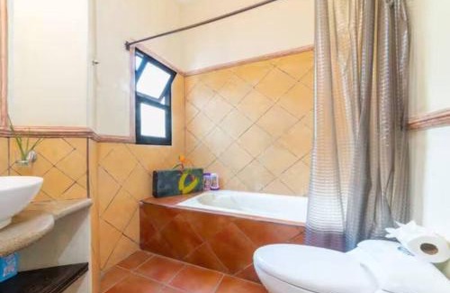 Antigua Guatemala Villa | Art Deco Loft - PetFriendly - 5 Min to Antigua Ctr