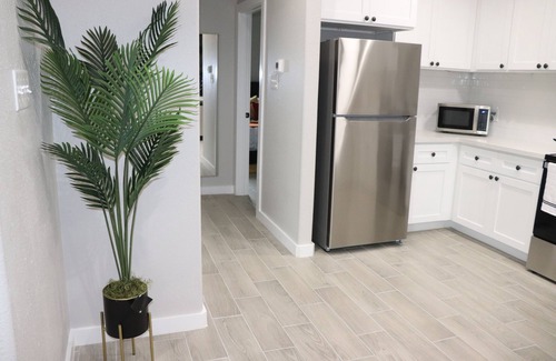Galena Park House | Art Deco themed - Centrally located, Newly Built Home - 3BR - Houston, TX