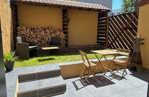 Brequerecque Apartment | Art des sens - private jacuzzi and infrared sauna studio