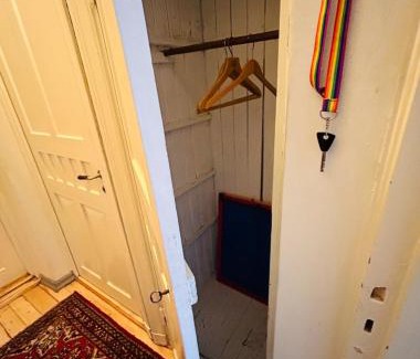 Ullanlinna House | Art gallery room with own entrance at the centre of Helsinki