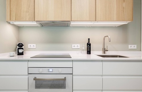 Sant Antoni Apartment | Art House Renoir Plaza Universitat Sant Antoni