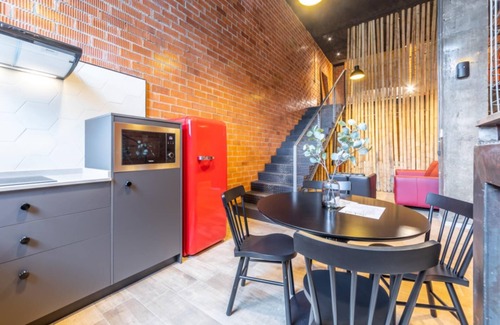 Pobles de l'Oest Apartment | Art Loft 04 'On Stage' in Valencia